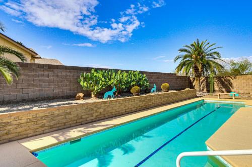 Coyote Casa with Mtn Views in Tuscon Desert Oasis