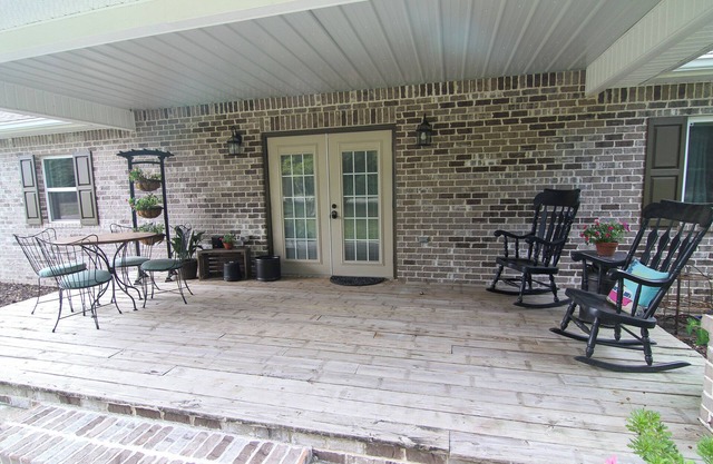 Cozy 1-bedroom apartment with AC and WiFi in enjoyable Crestview