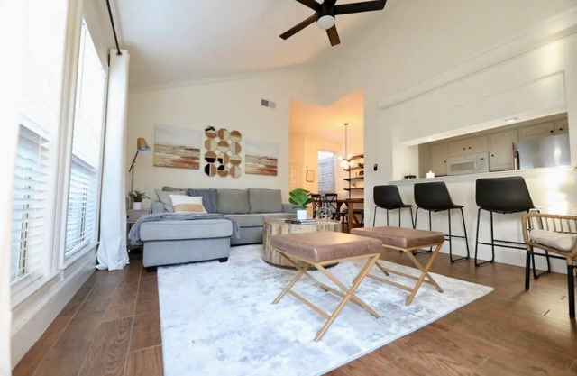 Cozy 2 bed/2 bath home with sleeper sofa