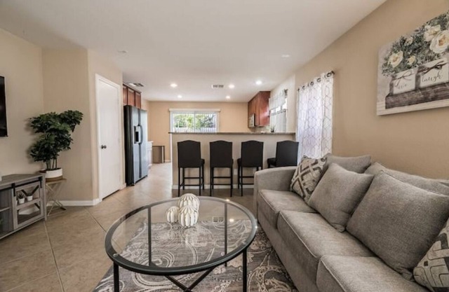 Cozy 2bdrm house near M Resort