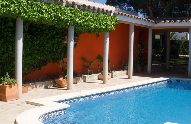 Cozy 3-Bed Villa with Pool, BBQ, and Close to Coast in L'Ametlla de Mar