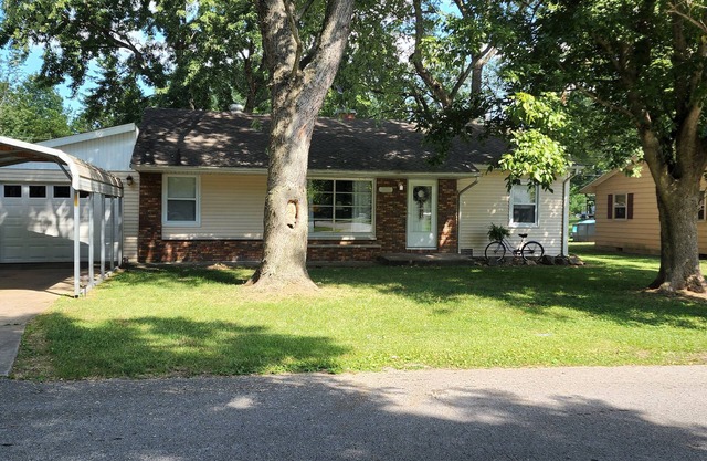 Cozy 3 Bedroom House in Murphysboro IL