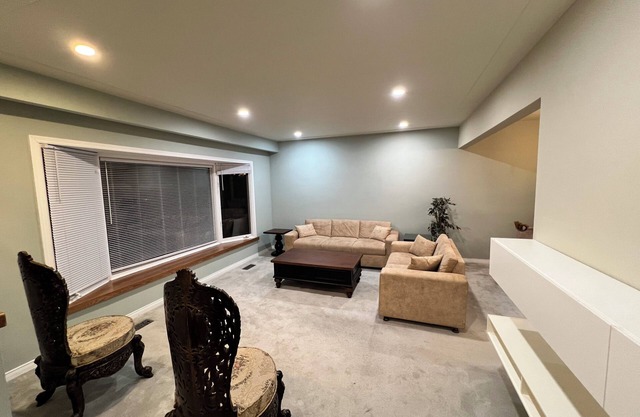 Cozy 3-Bedroom Retreat | Comfortable Stay with Modern Amenities