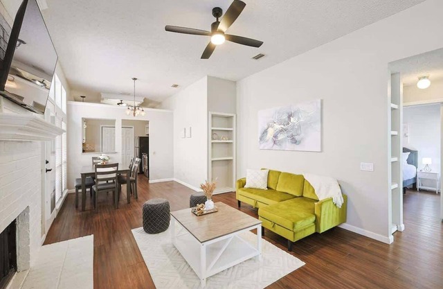 Cozy 3 BR close to DFW, Lake Lewisville, Grapevine