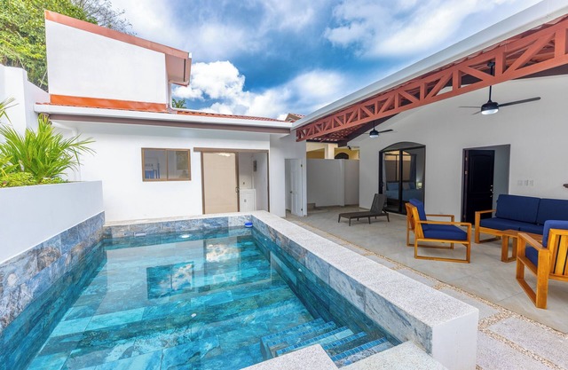 Cozy 3BR home in gated community with private pool