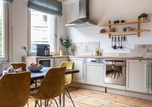 Cozy 3BR Home near Meir in Antwerp City Centre