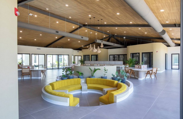 Cozy Apartment in a Gated Community with access to CoWorking Space