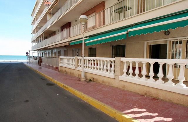 Cozy apartment in a good location near the beach.
