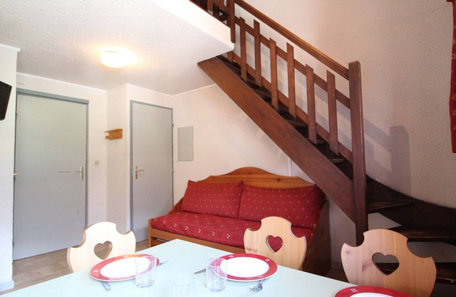 Cozy Apartment for 5 in Val Cenis Lanslevillard, Near Ski Lifts - "Les Hauts de Val Cenis"