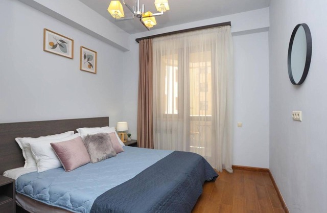 Cozy apartment in enjoyable Yerevan with AC, WiFi