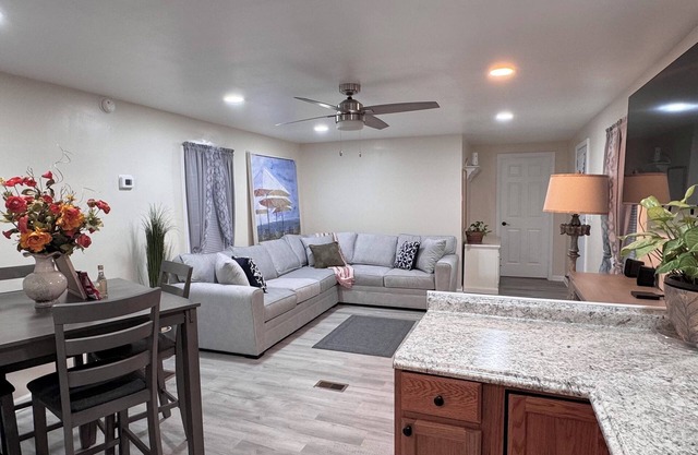 Cozy Beach Bum Hideaway