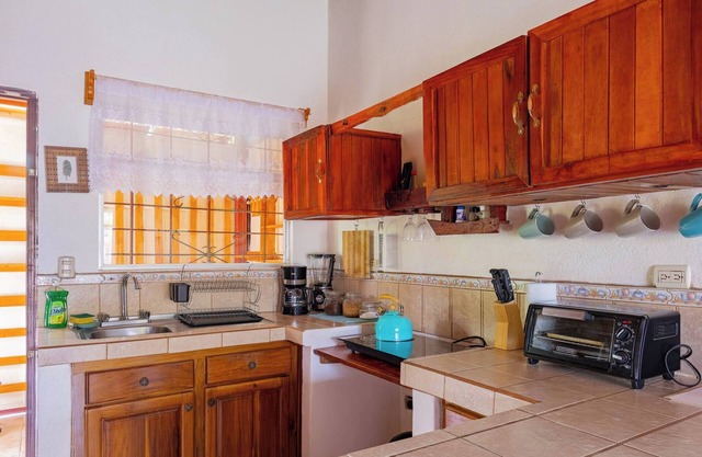 Cozy & Beautiful Casa Aire, Near Lake Park & Town