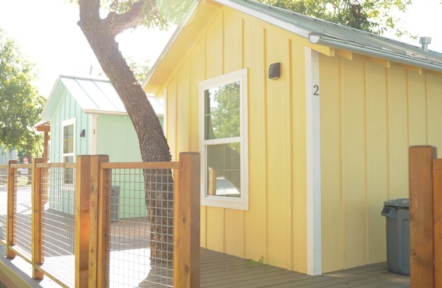 Cozy Cabins near the Comal River- Cabin #2- Military Theme. Walk to Wurstfest