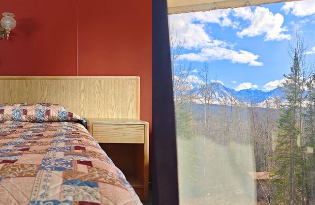 Cozy Corner Motel & Restaurant
