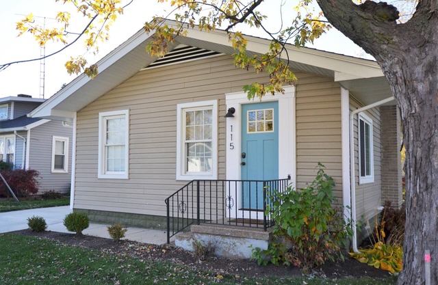 Cozy Cottage at Rye Beach