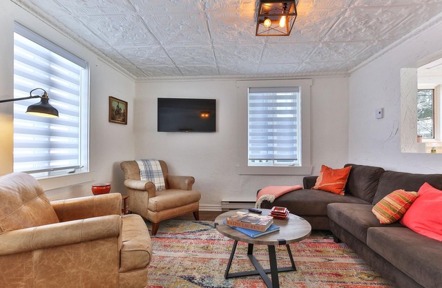 Cozy country 2 bedroom rental unit in Knowlton Village
