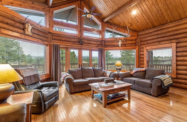 Cozy Custom Cabin In The Pines-Williams AZ