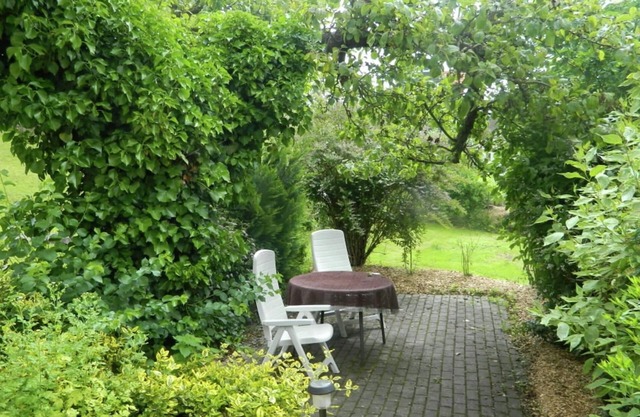 Cozy 4-Bed Homberg Retreat