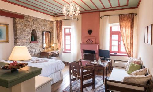 Cozy double room with fireplace