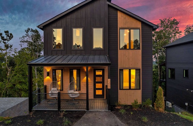Cozy Fall Escape | Indoor Pool, Theater, Game Room