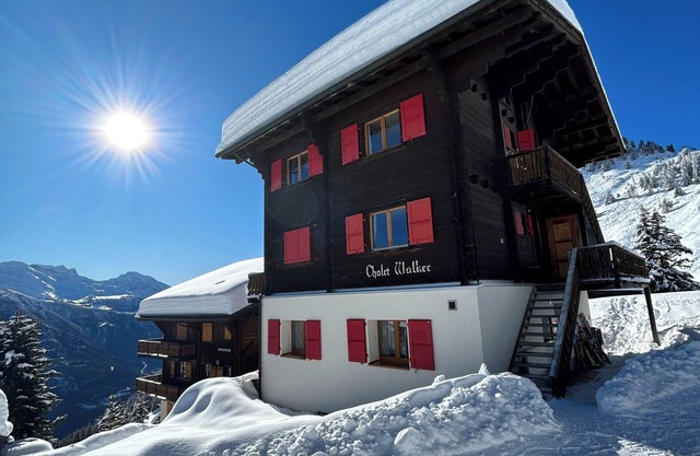Cozy family apartment on the slopes and hiking trails