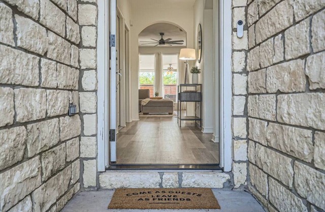 Cozy Family Retreat - Pet Friendly