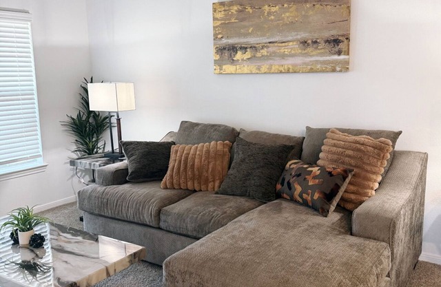Cozy, Frisco retreat just minutes from The Star, Legacy West, and top dining.