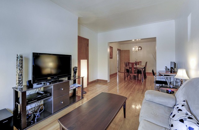 Cozy guest home in the heart of Montreal