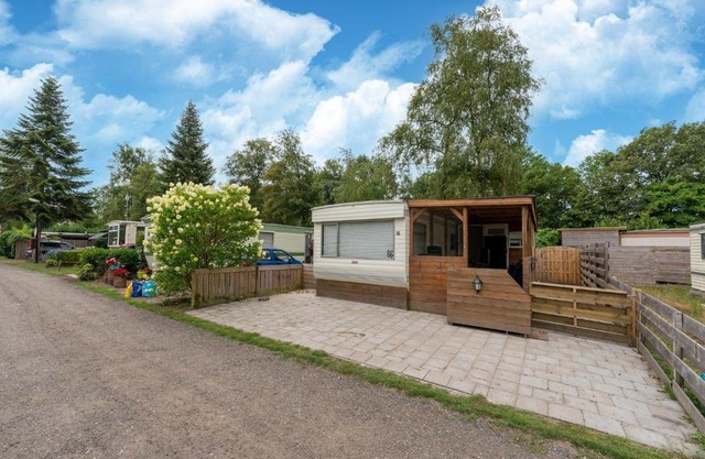 Cozy holiday home near Giethoorn with garden