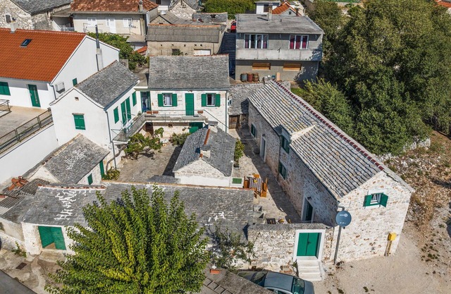 Cozy home in Primosten with WiFi