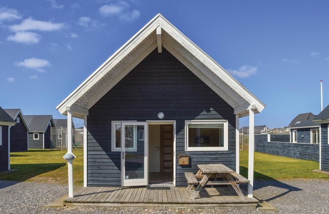 Cozy home in Thyborøn with WiFi