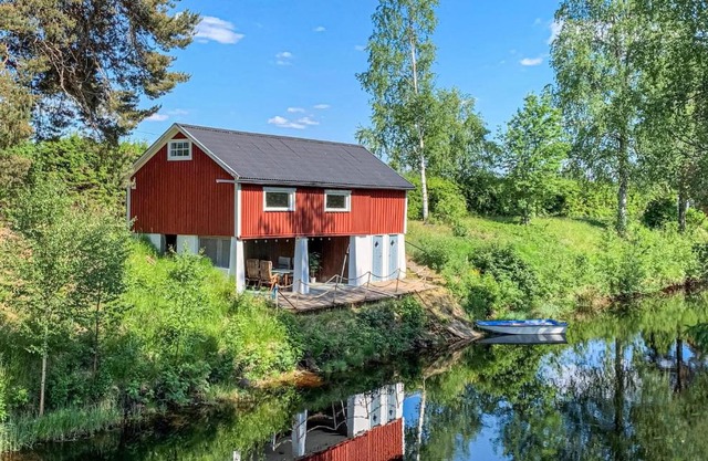 Cozy Home In Torsby With House Sea View