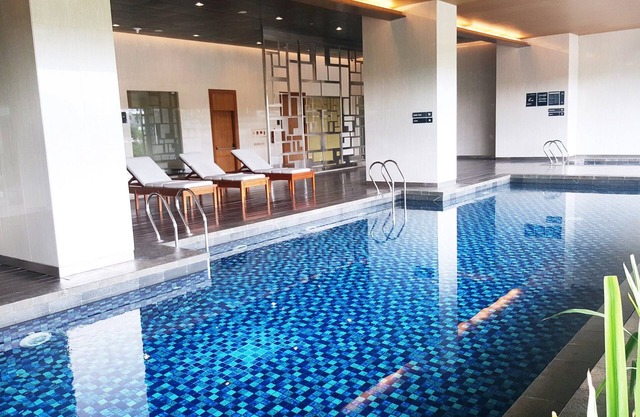 Cozy Living And Spacious Studio At 28Th Floor Kemang Village Apartment