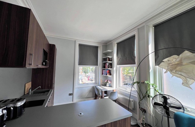 Cozy London Apartment With Great Location