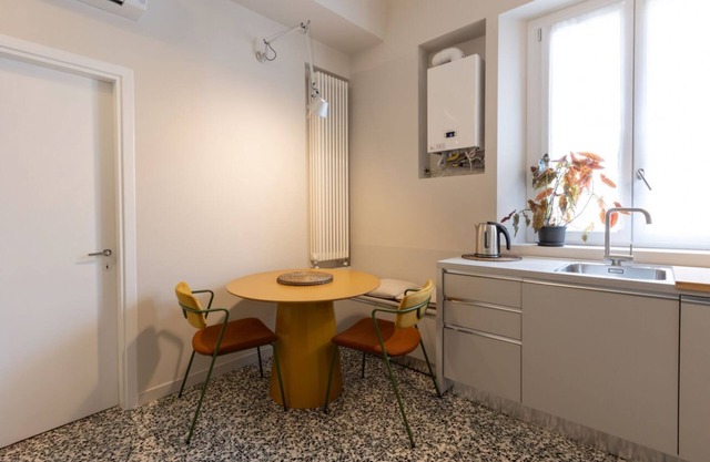 Cozy one-bedroom apartment Porta Romana - Mirable PM