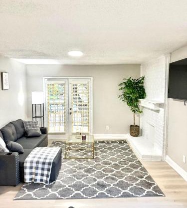 Cozy retreat 1Br 1Ba near hospital and tollway