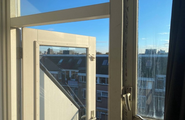 Cozy room in the City!