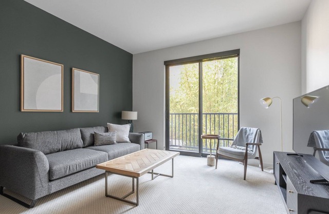 Cozy Santana Row 1BR w/Pool, Gym, nr. Googleplex Campus by Blueground