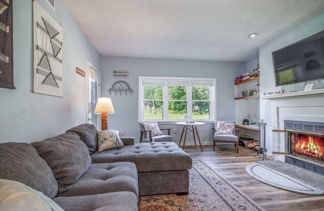 Cozy Slopeside Escape - Ski-In/Out Condo at Okemo