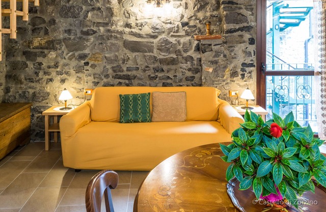 Cozy studio with mezzanine in Zorzino