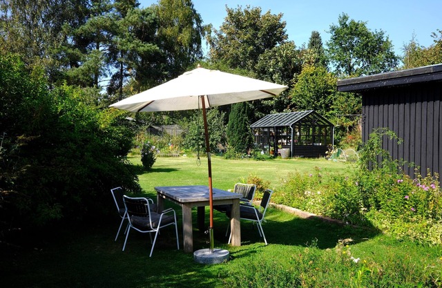Cozy Summer Cottage with Orangery - close to Beach & Heatherhill