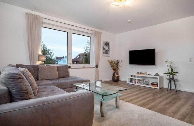 Cozy Vacation Apartment Hotz close to the Golf Club Lindau with Mountain View