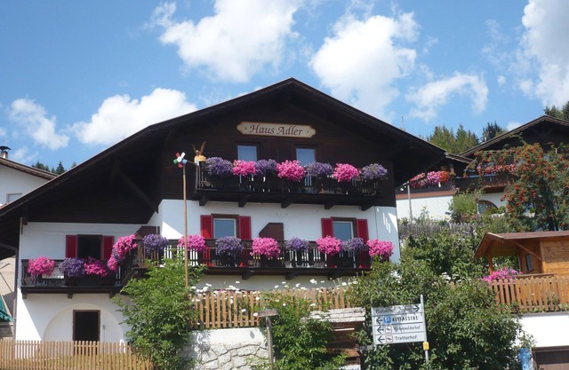 Cozy vacation apartment in South Tyrol, 4 to 10 persons, pet-friendly!