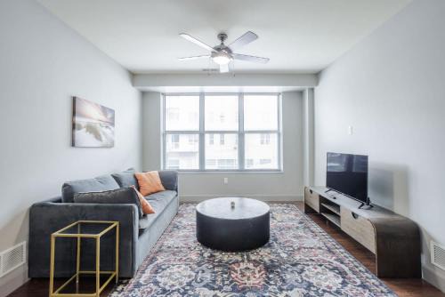 CozySuites at the Banks gym pool 16