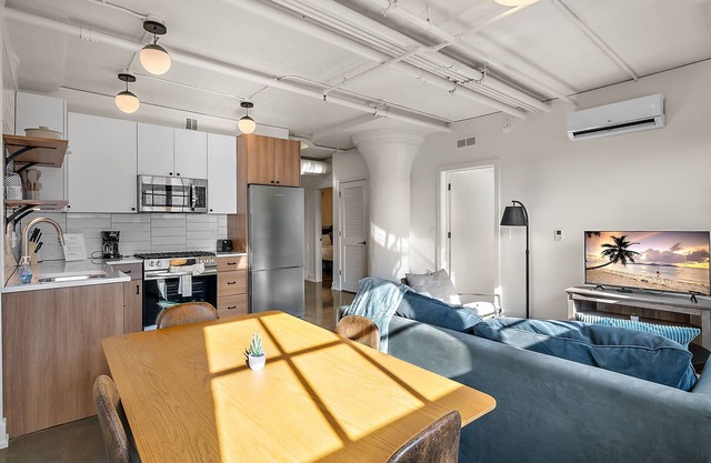 CozySuites NLG - Modern 2BR condo #23