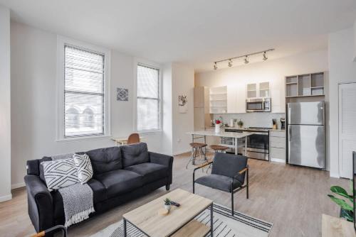 CozySuites Sky Central #14