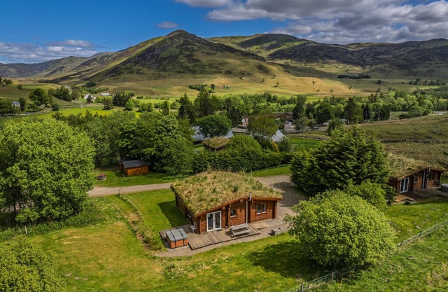 Cragdhu Log Cabin