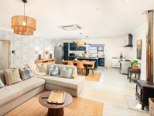 Crane Song Cottage-Solar Power