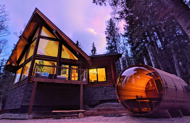 Creek & Log Cabin near I-70, Sauna in the Forest