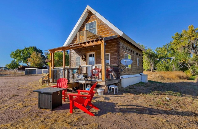 Creekside Log Cabin